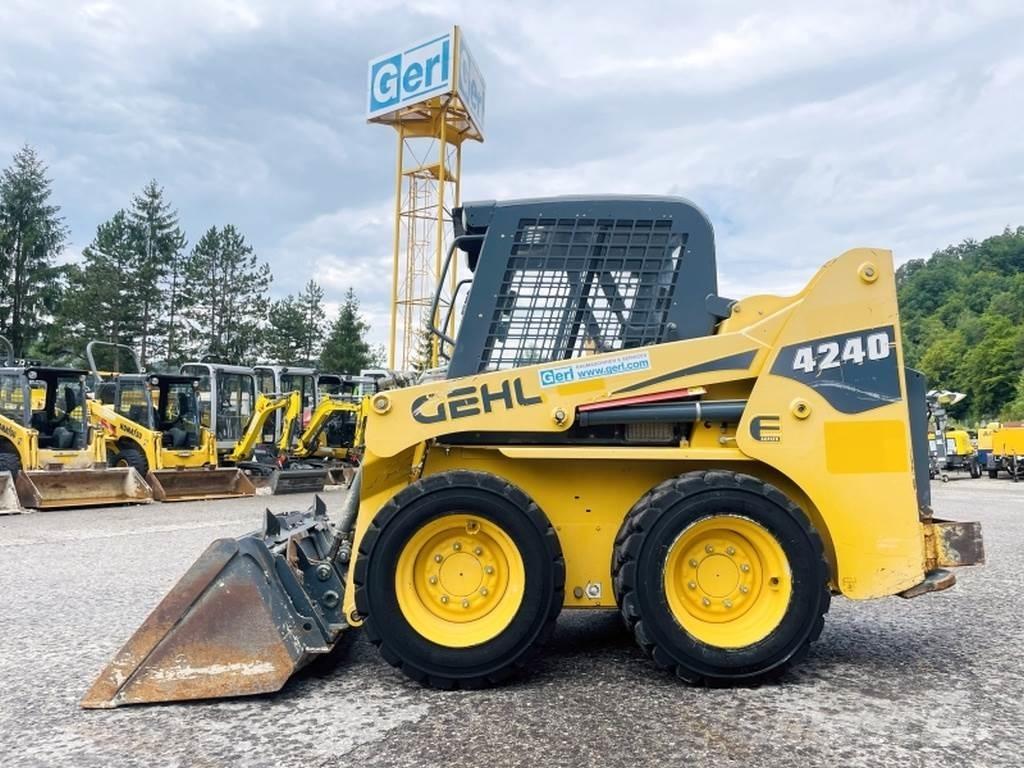 Gehl SL4240 Mini incarcator