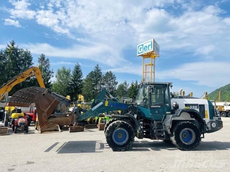 Komatsu WA320-8 Incarcator pe pneuri