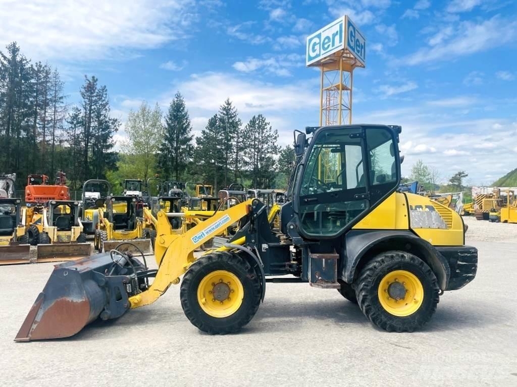 Komatsu WA80-6 Incarcator pe pneuri