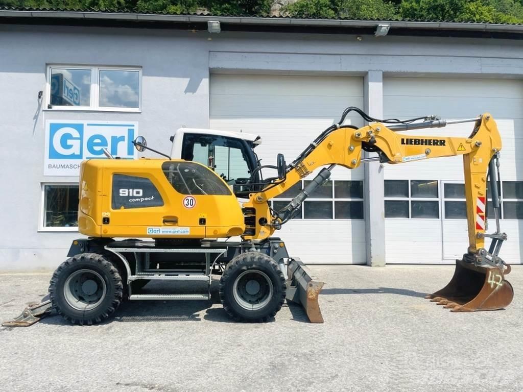 Liebherr A910 Compact Excavatoare cu roti