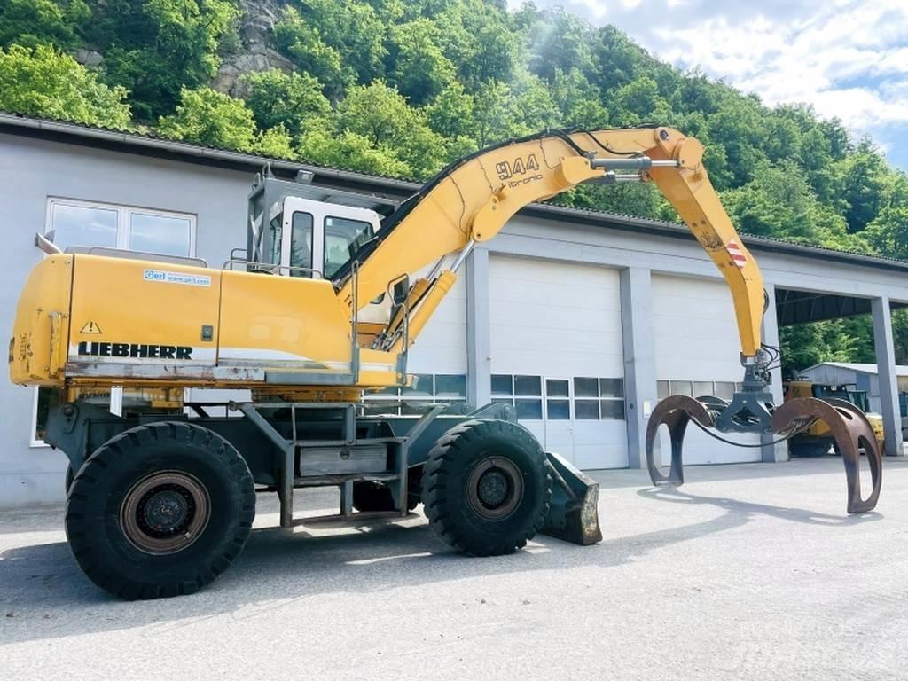 Liebherr A944B HD Paleta de manipulare