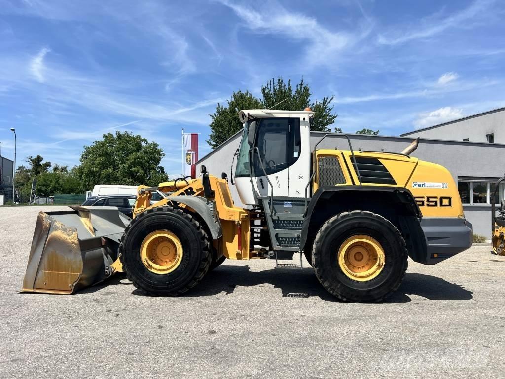 Liebherr L 550 Incarcator pe pneuri