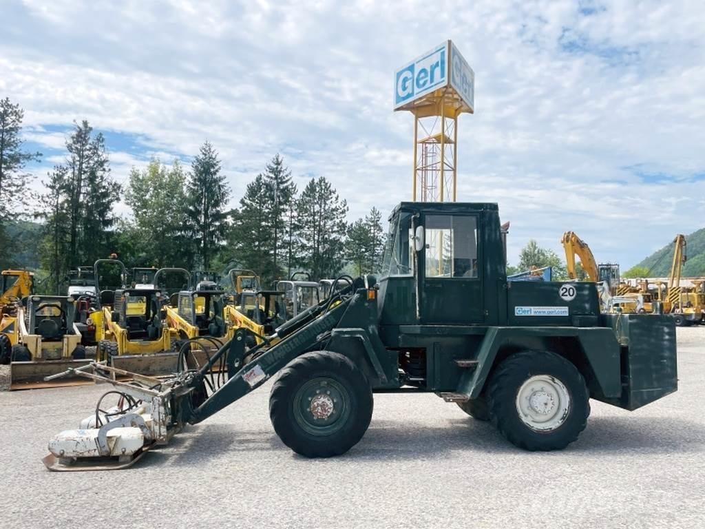 Schaeff ZL8 Incarcator pe pneuri