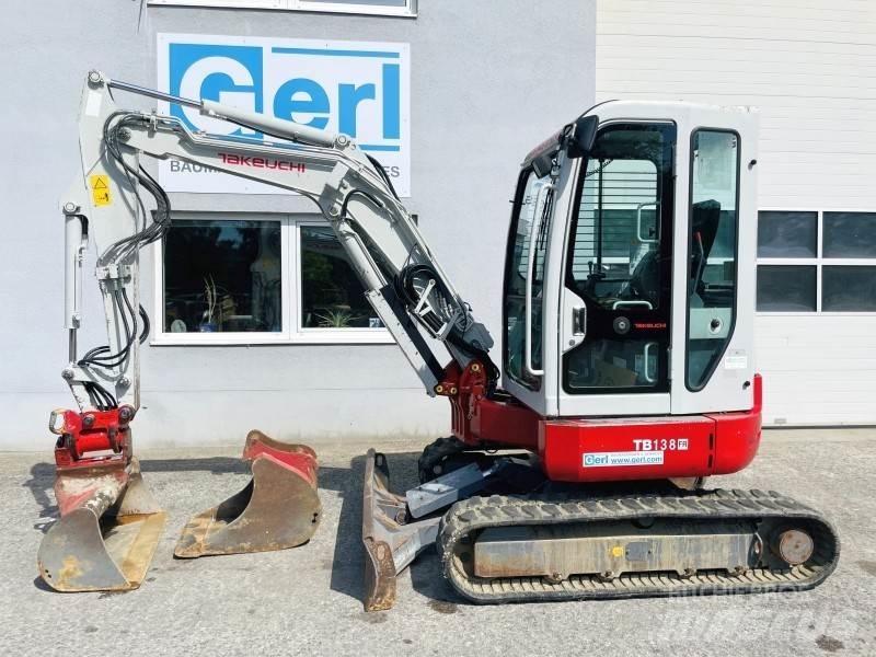 Takeuchi TB138FR Mini excavatoare < 7t