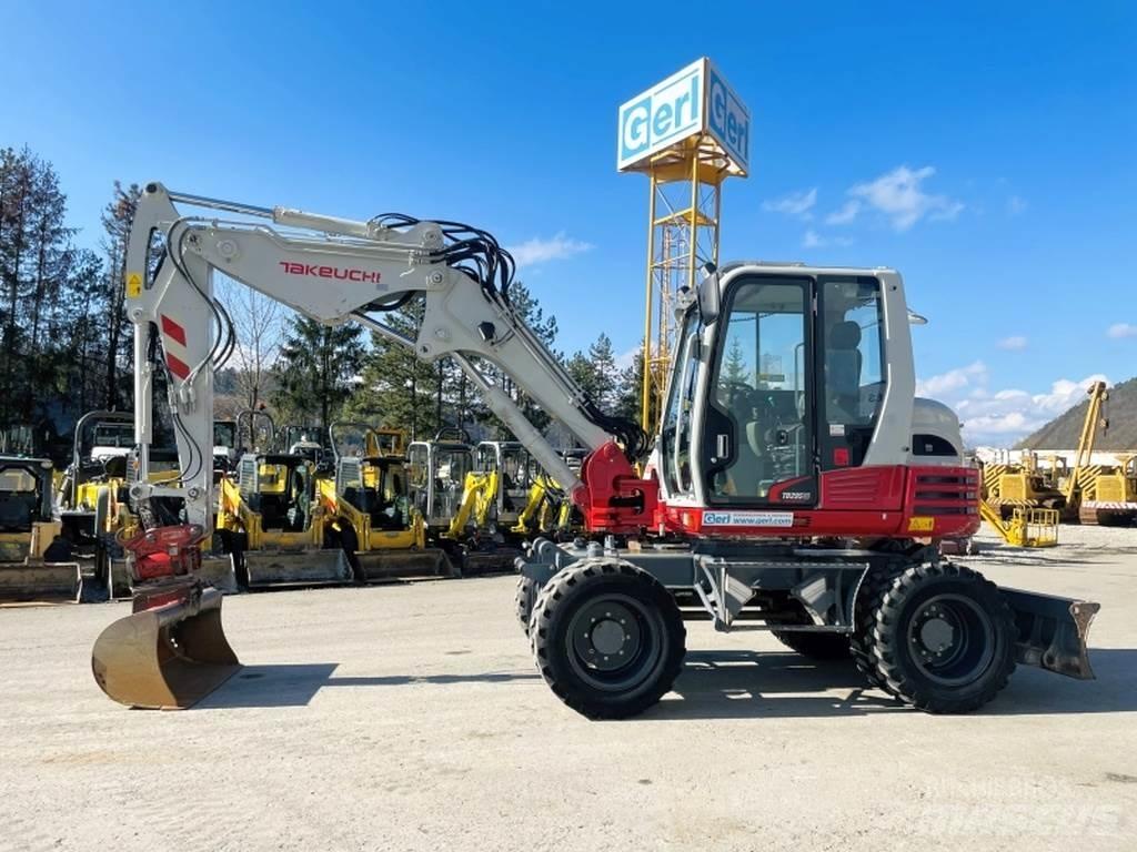 Takeuchi TB295W Excavatoare cu roti