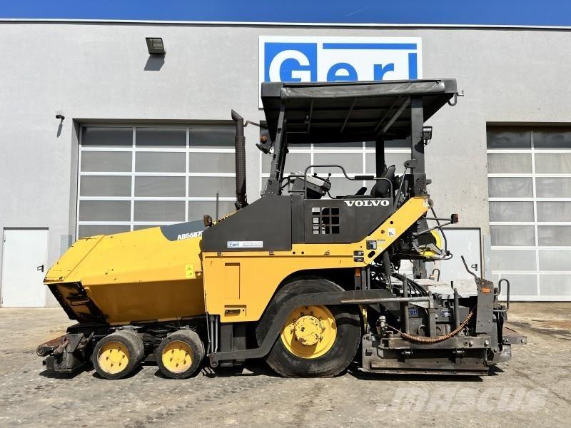  Volvo-ABG 6870 Pavatoare asfalt