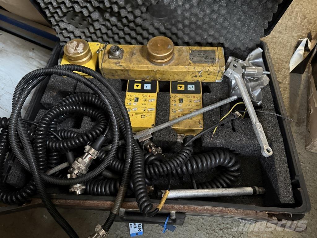 Volvo ABG P 6870 C Pavatoare asfalt