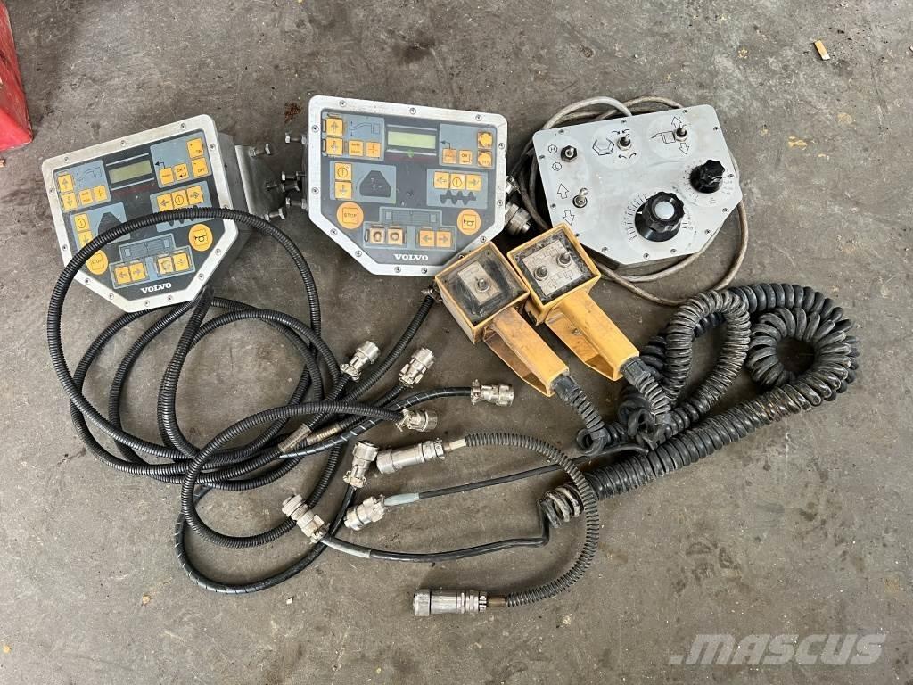 Volvo ABG P 7820 C Pavatoare asfalt