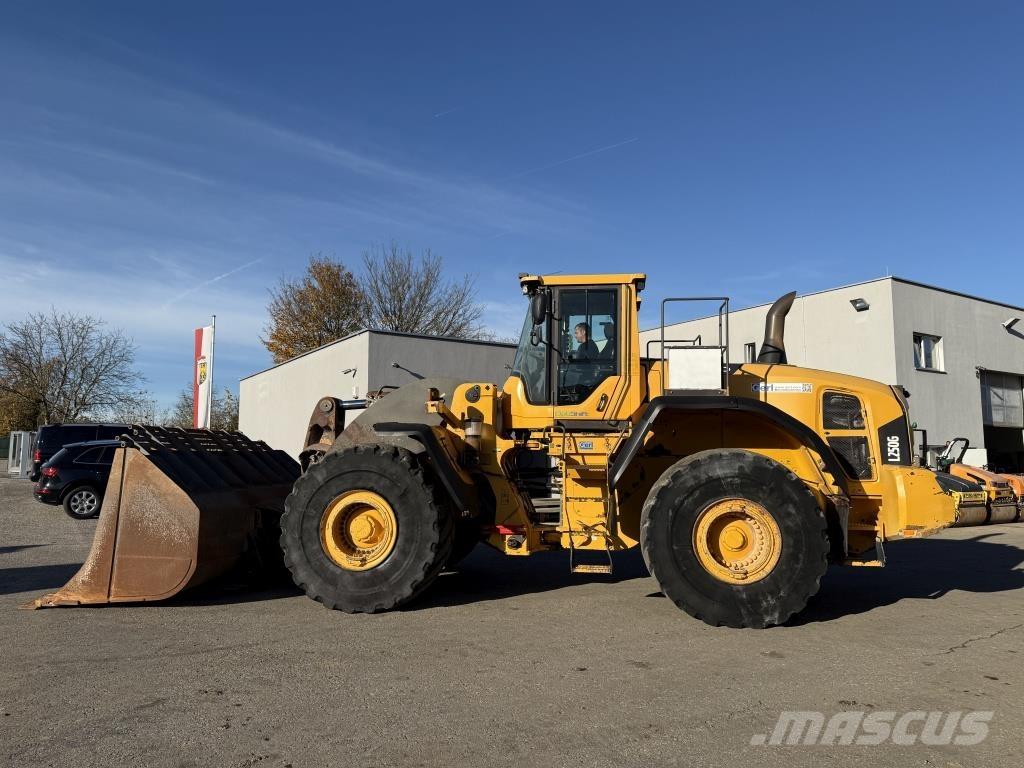 Volvo L 250 G Incarcator pe pneuri