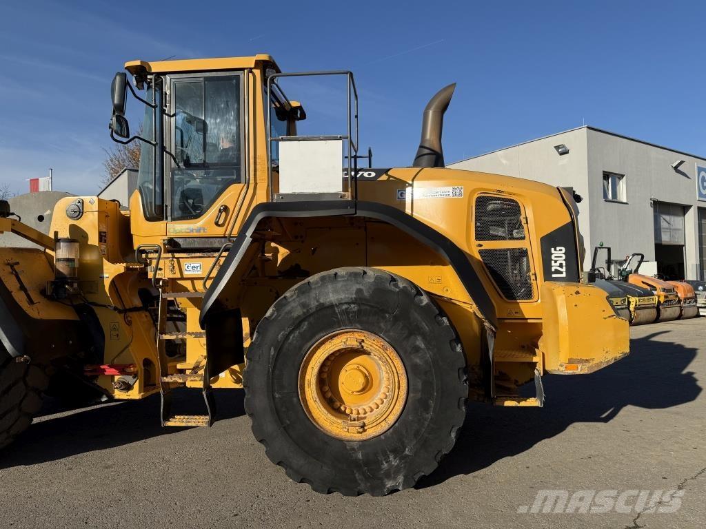 Volvo L 250 G Incarcator pe pneuri
