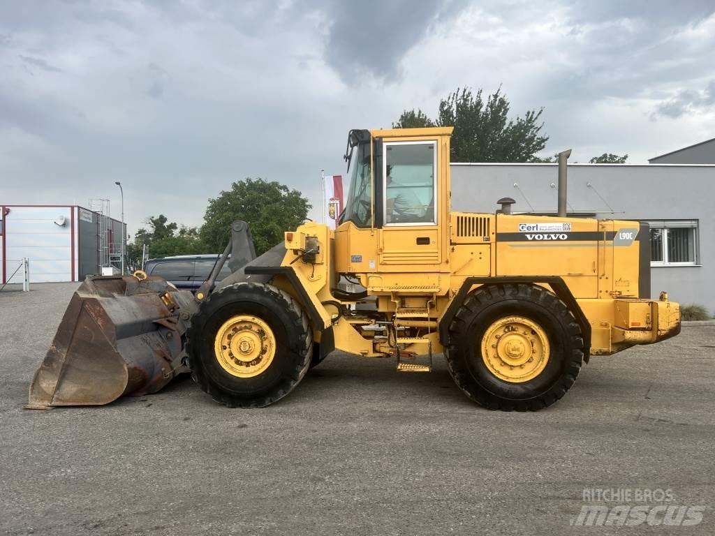 Volvo L 90 C Incarcator pe pneuri
