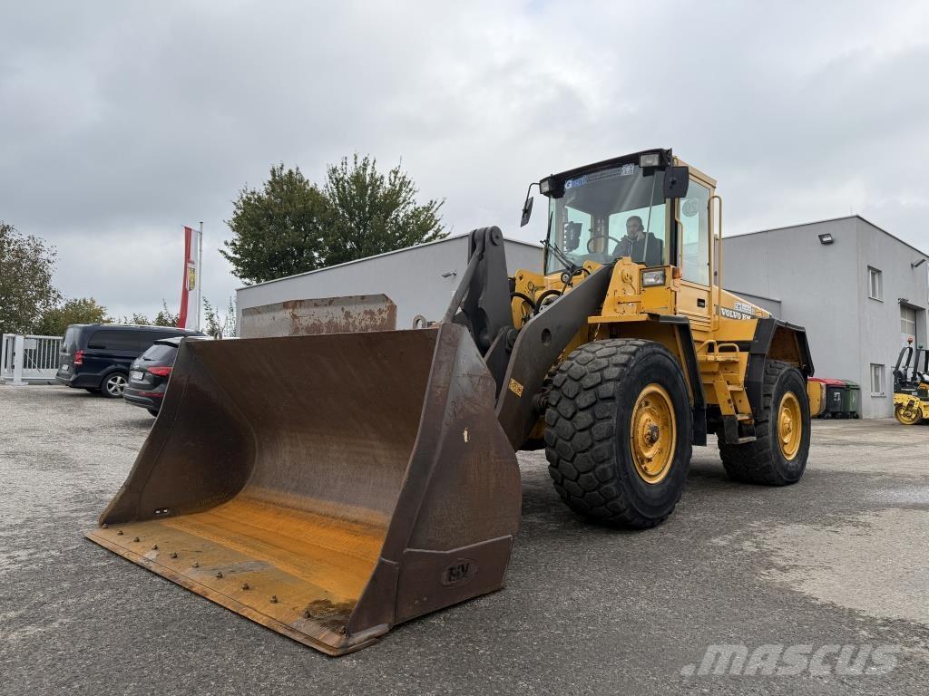 Volvo L 90 C Incarcator pe pneuri