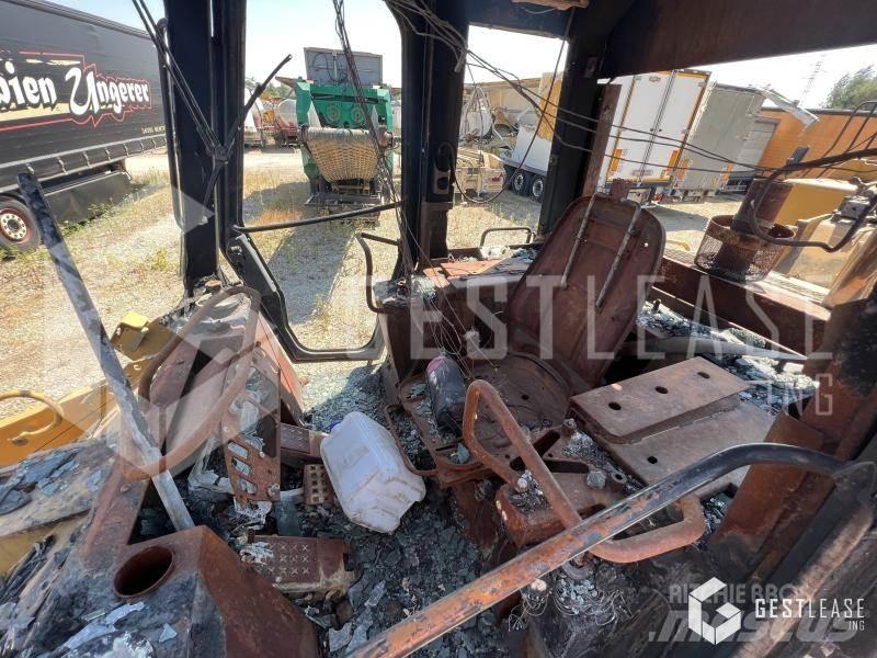 CAT 953C Încarcatoare cu excavator