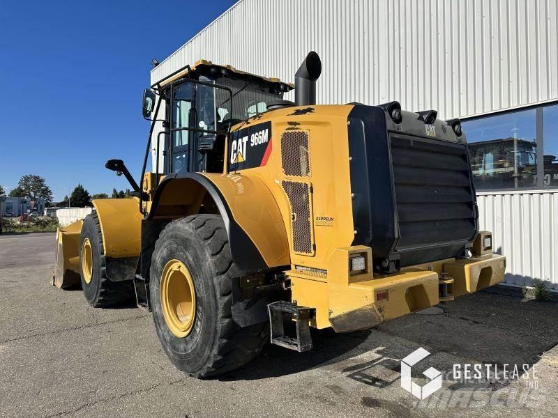 CAT 966M Incarcator pe pneuri