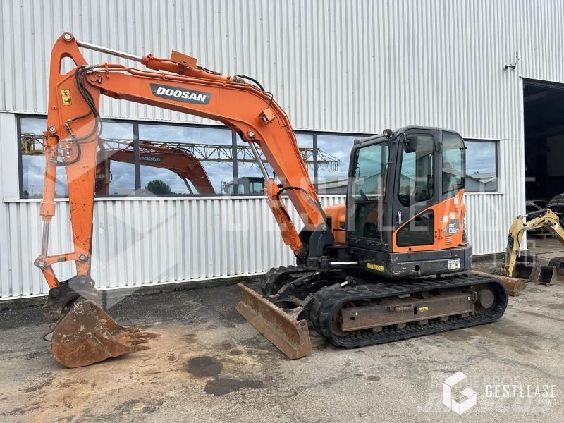 Doosan DX85R-3 Mini excavatoare < 7t