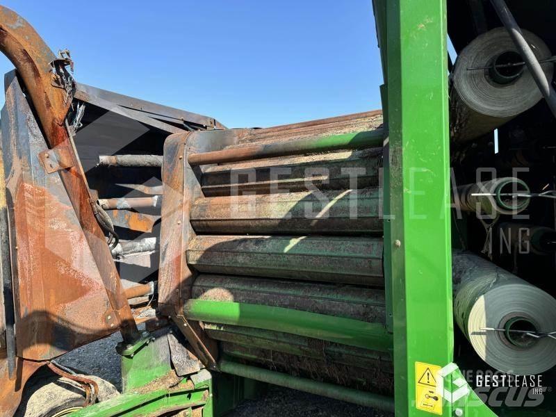 John Deere 744 Împachetatoare