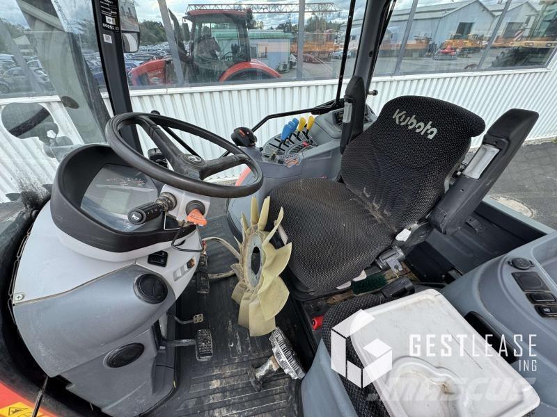 Kubota M6121 Tractoare
