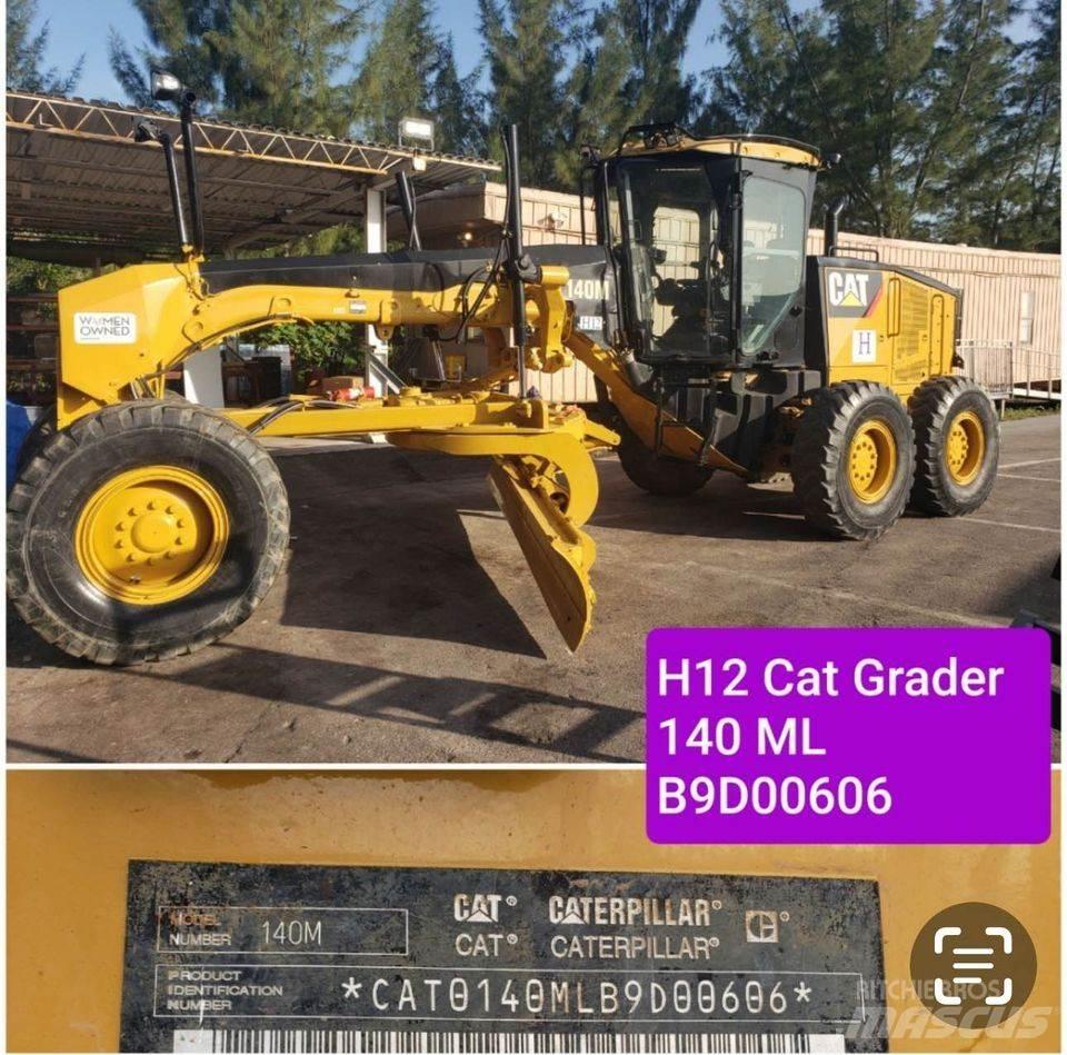 CAT 140M Buldozere pe senile