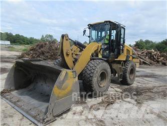 CAT 938M Incarcator pe pneuri