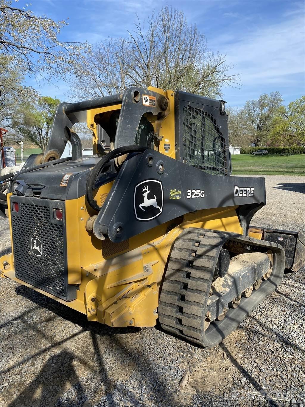 John Deere 325G Mini incarcator