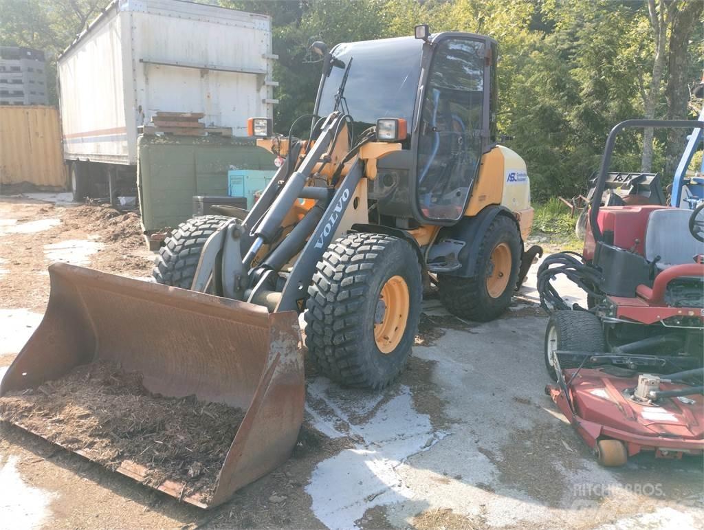 Volvo D20L Incarcator pe pneuri