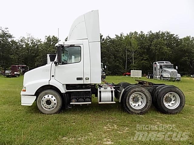 Volvo VNM Camion cabina sasiu