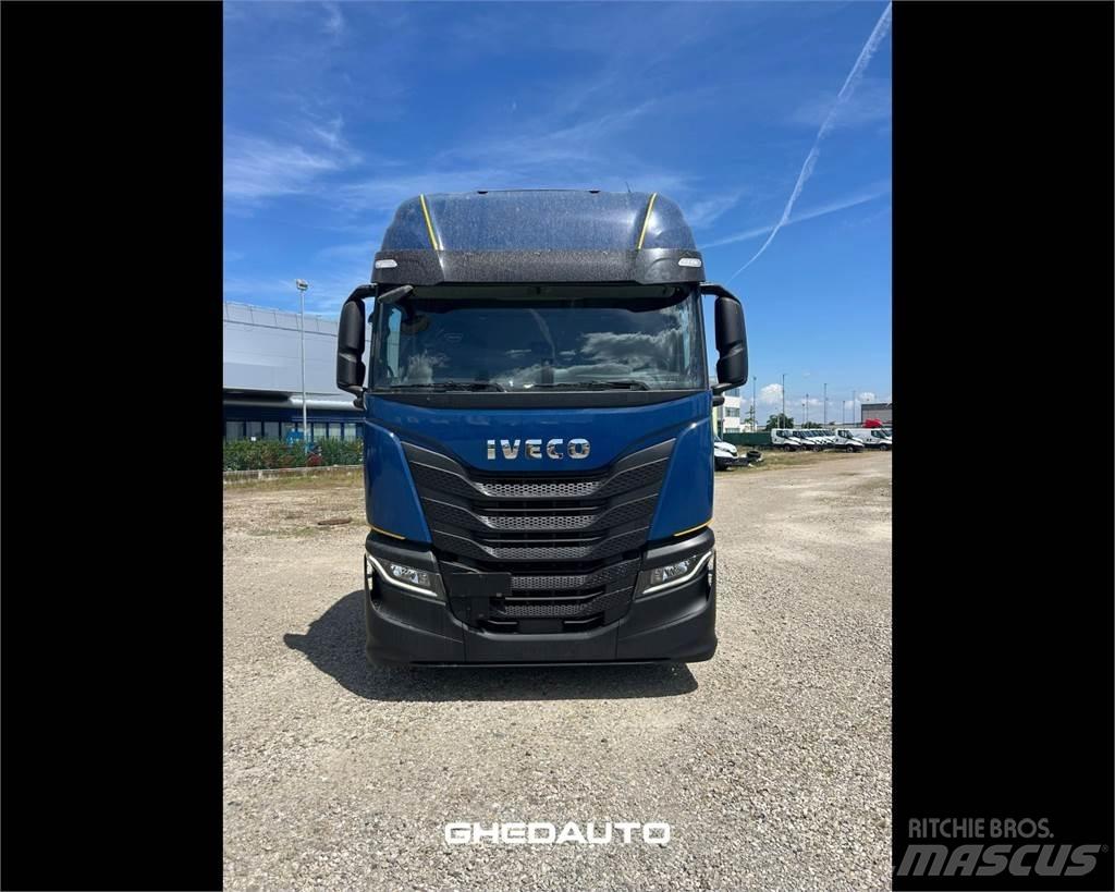 Iveco AS260S48S Autocamioane