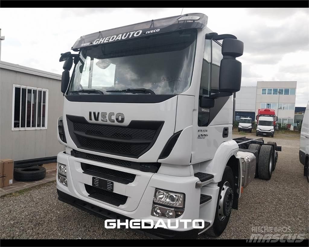 Iveco AT260S40Y/PS Autocamioane