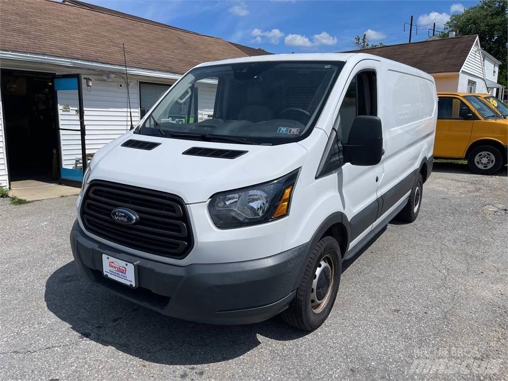 Ford Transit Utilitara