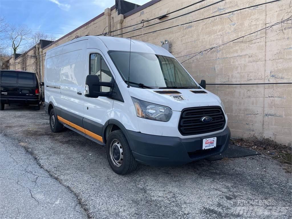 Ford Transit Utilitara