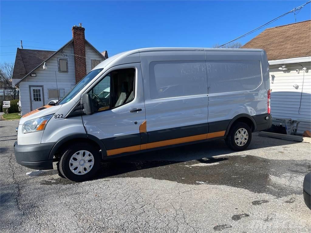 Ford Transit Utilitara