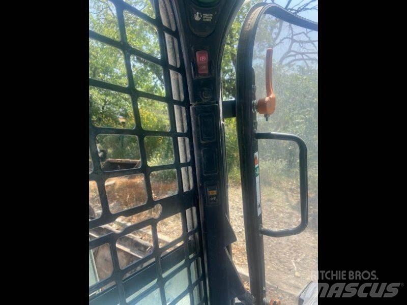 Bobcat T770 Incarcator pe pneuri