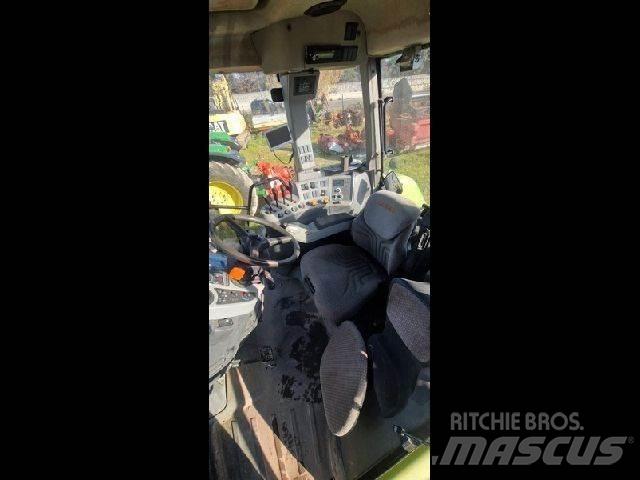 CLAAS AXION 840 Tractoare