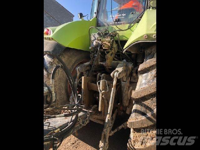 CLAAS AXION 850 Tractoare