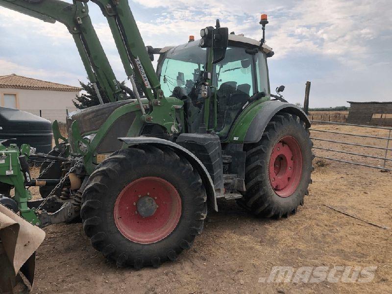 Fendt 516 VARIO Tractoare