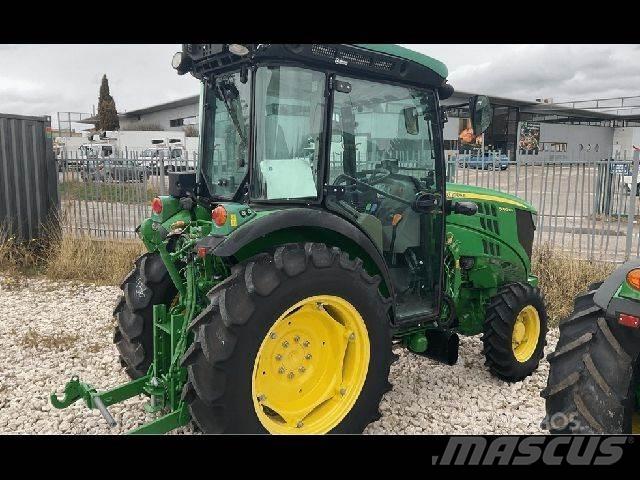 John Deere 5090GV Tractoare