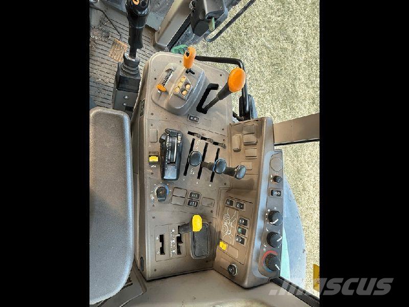 John Deere 6120M Tractoare