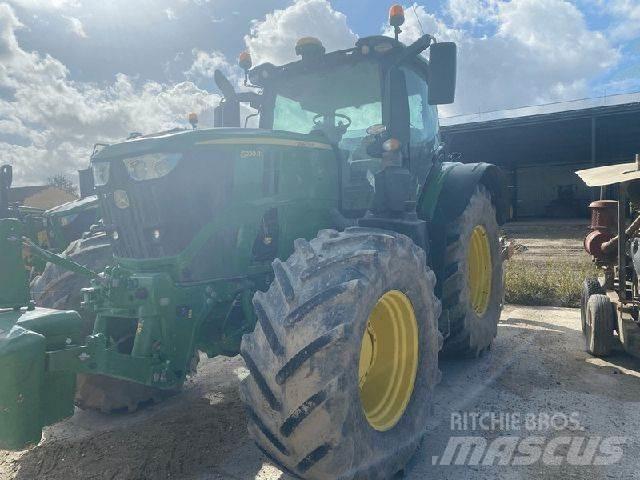 John Deere 6230R Tractoare