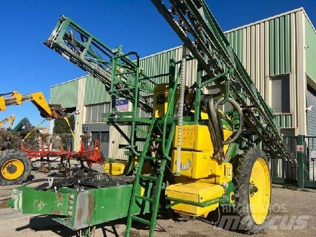 John Deere 824 SE Tractoare agricole sprayers