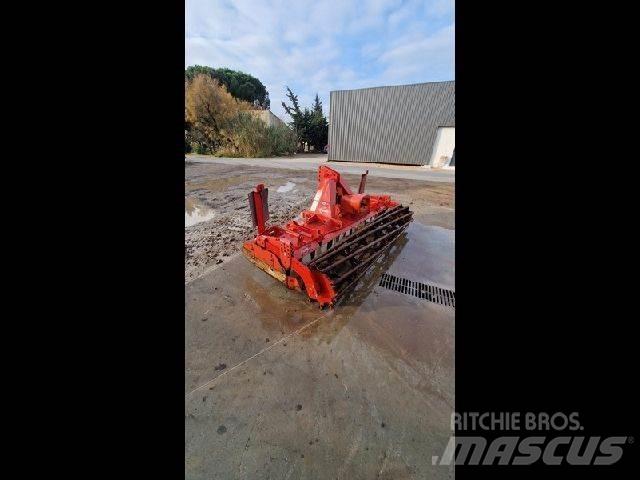 Kuhn HR3004 Grape