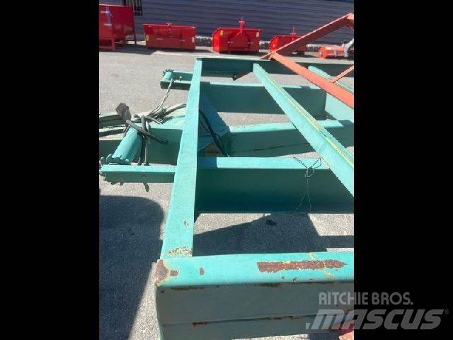  Lambert PF6 Alte remorci