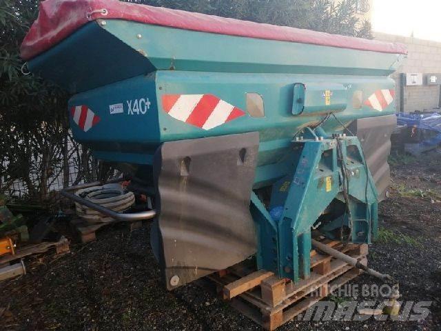 Sulky X40 Împrastierea mineralelor