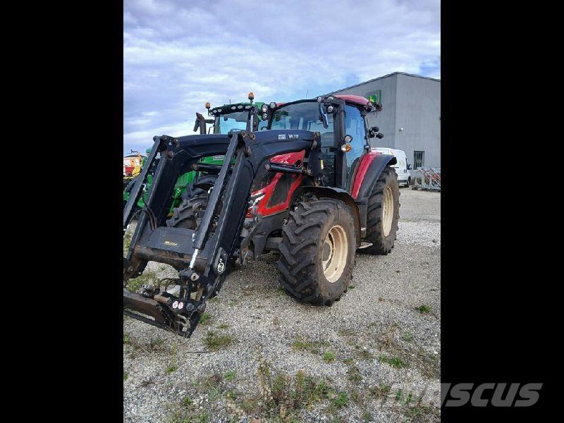 Valtra G115 Tractoare