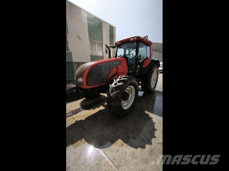 Valtra T140 Tractoare
