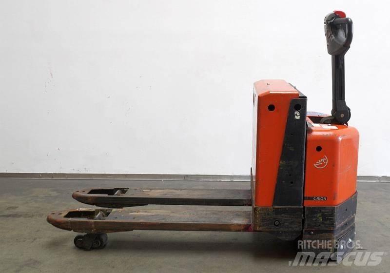 BT LWE200 Transpaleta manuala