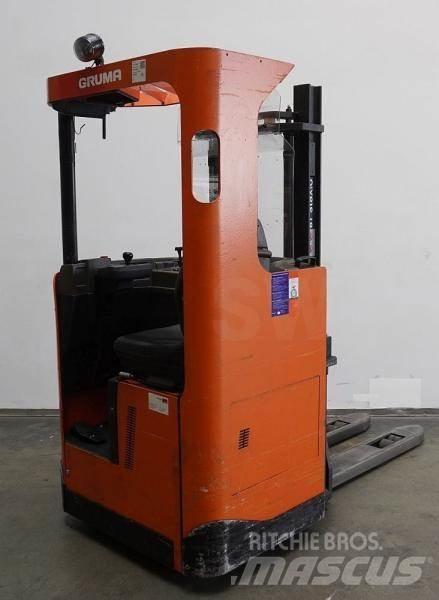 BT SRE135 Transpaleti autopropulsanti