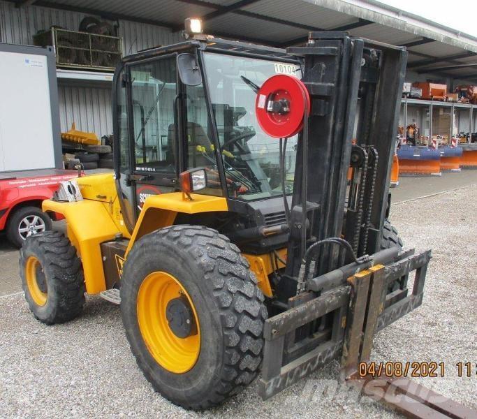 JCB 940-4 Masini de teren dificil