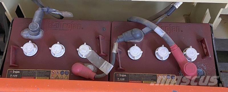 JLG 2030ES Nacele cu brat articulat