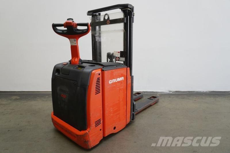 Linde D 12 133 Transpaleti autopropulsanti