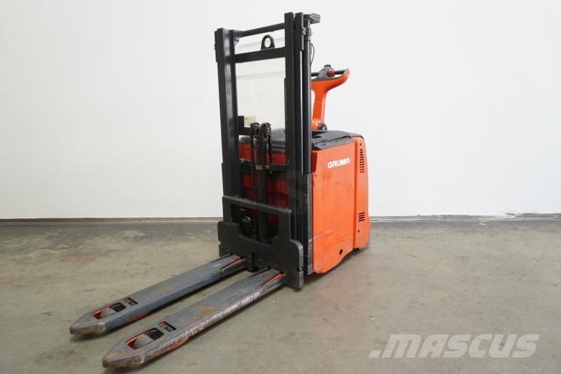 Linde D 12 133 Transpaleti autopropulsanti